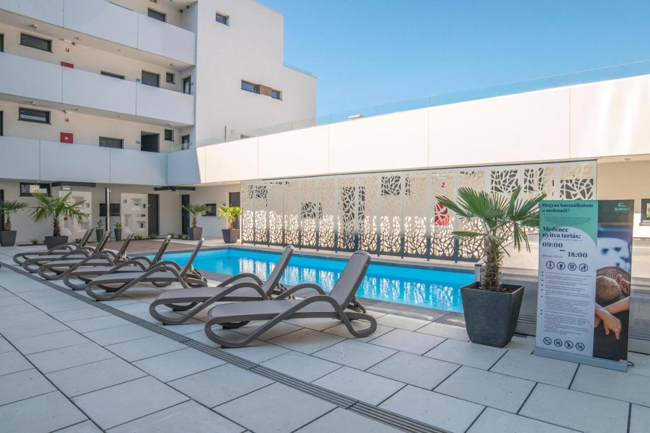 Sunset Resort - Lakeside Boutique Apartments Fonyód Екстериор снимка
